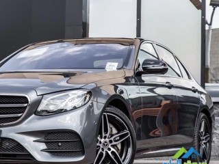 Mercedes E200 بانوراما للبيع