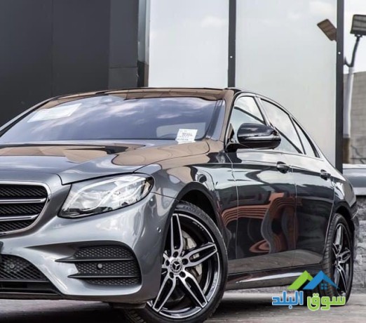 mercedes-e200-banorama-llbyaa-big-0